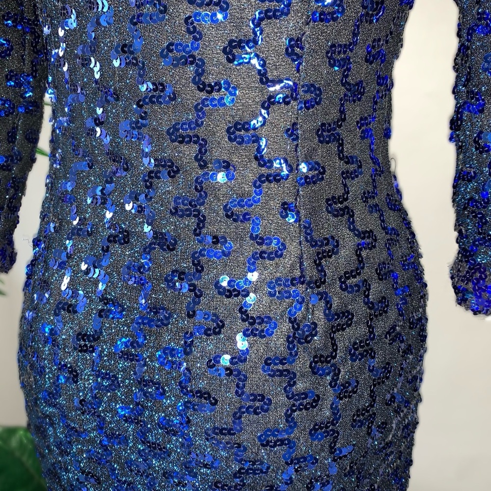 v i n t a g e :: Glamorous Lilli Diamond Surplice Sequin Maxi Dress - Picture 8 of 15